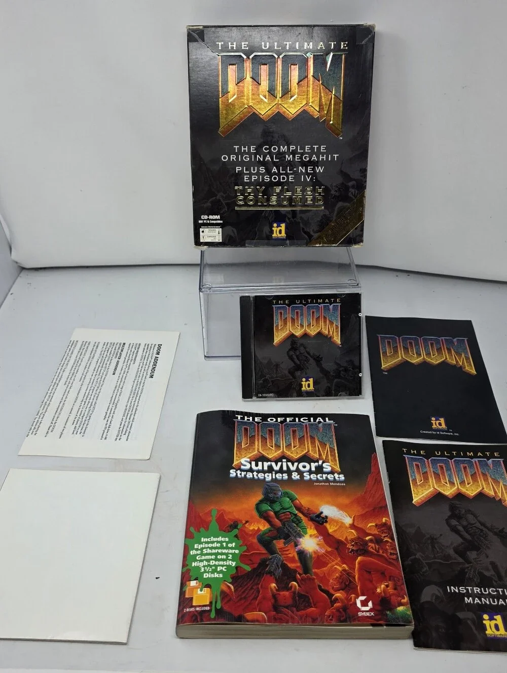 The Ultimate Doom PC Big Box 1995 CIB Complete w/ Poster Receipt Strategy Guide